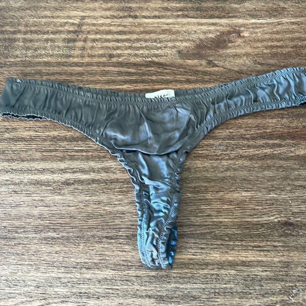 Signe new no tags thong